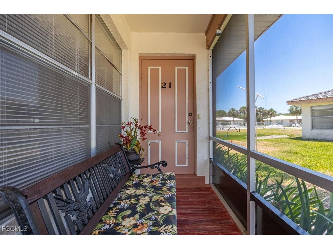 220 Oakmont Parkway Lehigh Acres FL 33936 2025014474 image3