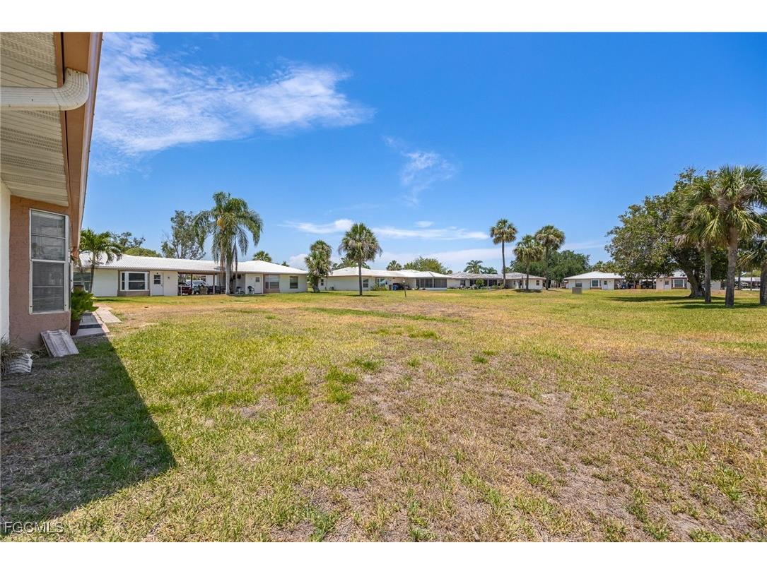 220 Oakmont Parkway Lehigh Acres FL 33936 2025014474 image31