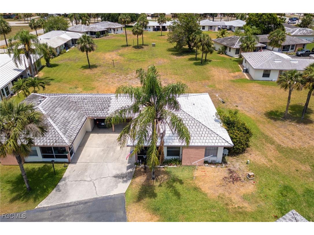 220 Oakmont Parkway Lehigh Acres FL 33936 2025014474 image32