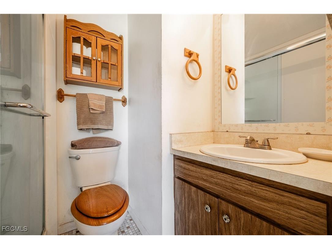 220 Oakmont Parkway Lehigh Acres FL 33936 2025014474 image37