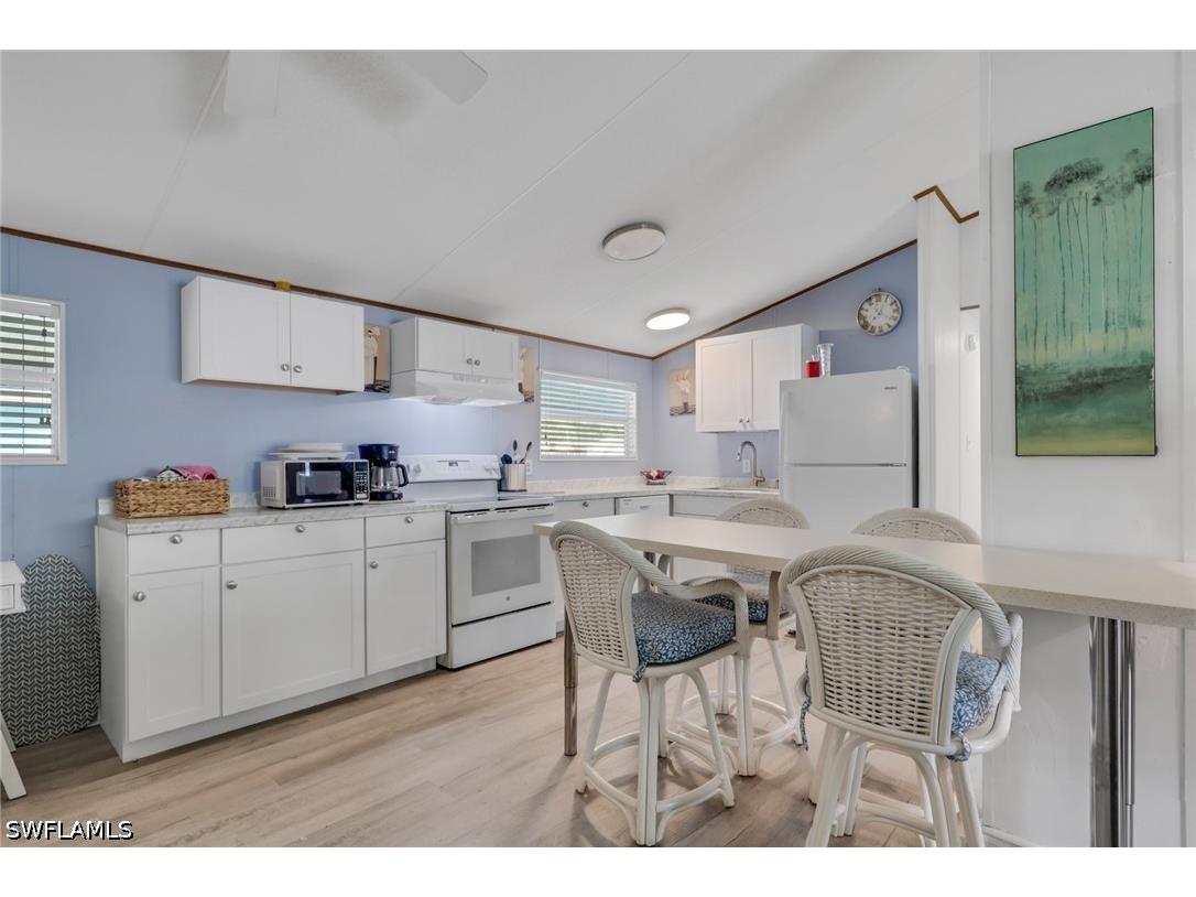 220 Ocean Reef Lane #129 Naples FL 34114 226016522 image2