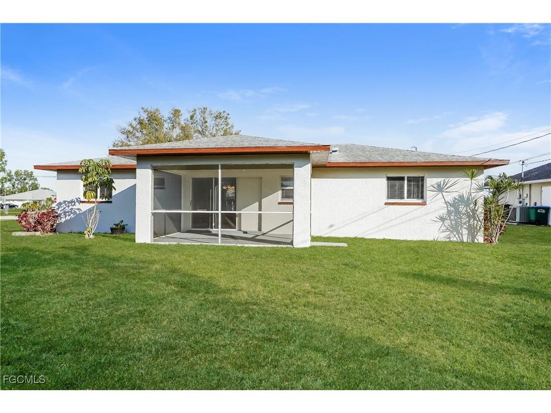 220 SE 13th Street Cape Coral FL 33990 2025010288 image14