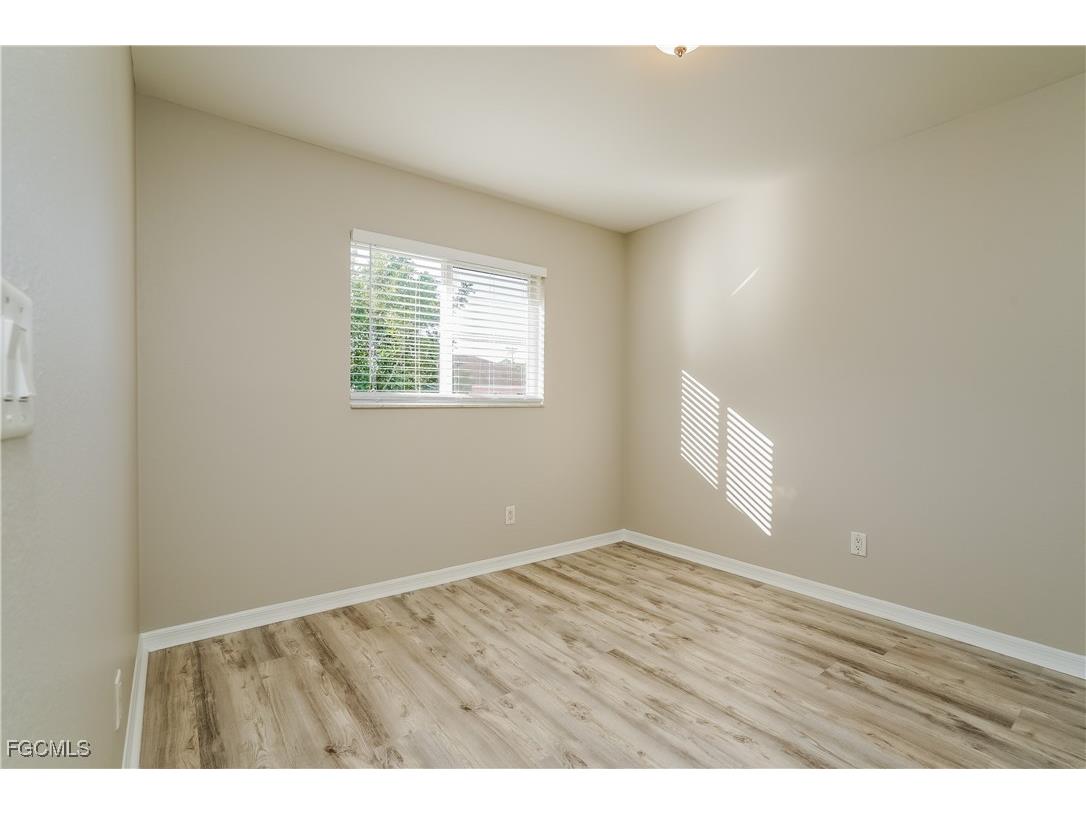 220 SE 13th Street Cape Coral FL 33990 2025010288 image9