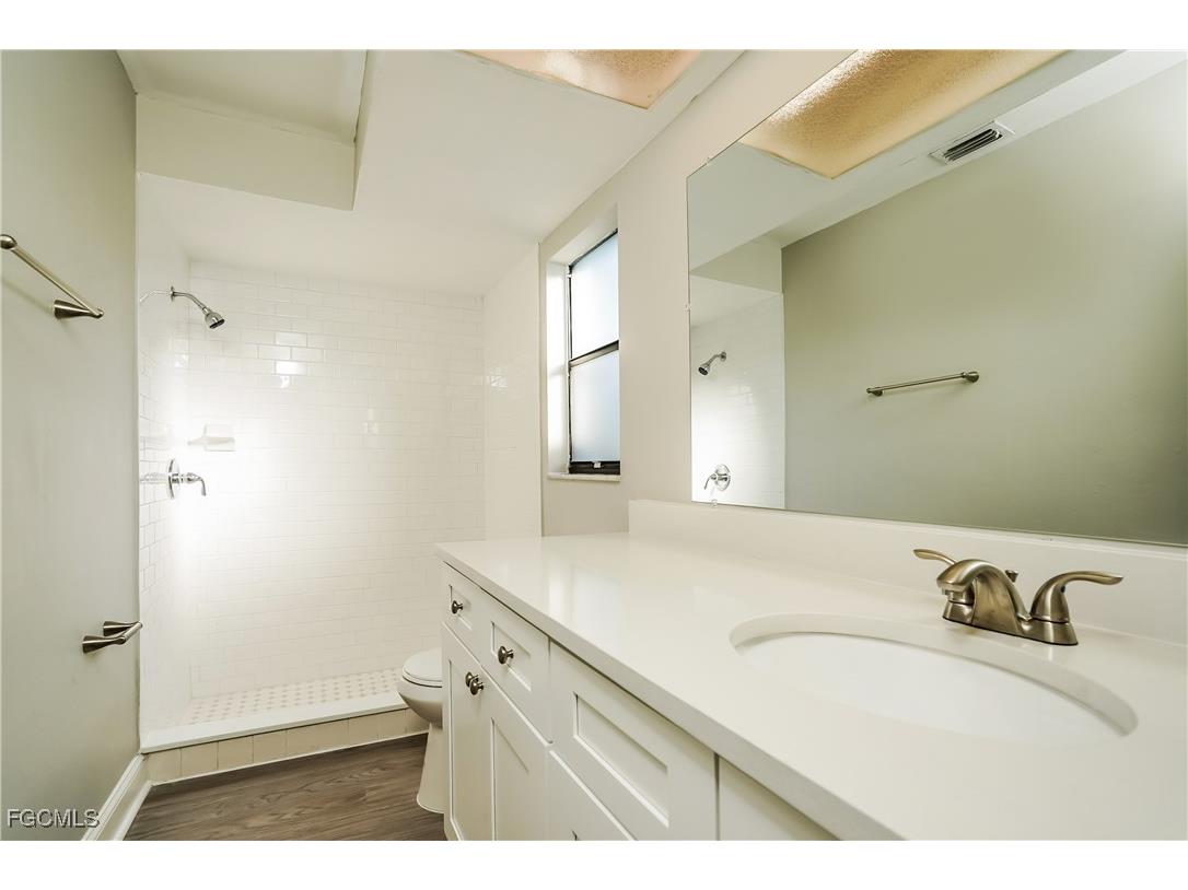 220 SE 27th Terrace Cape Coral FL 33904 2025014216 image10