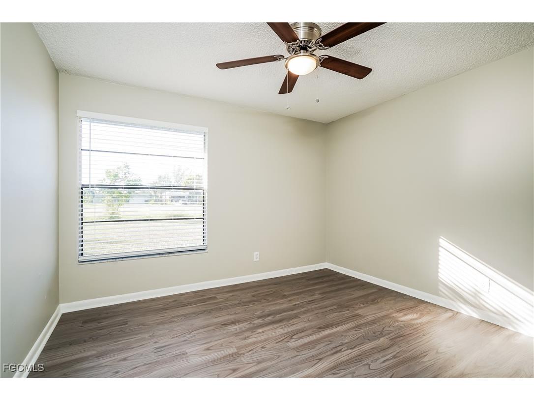 220 SE 27th Terrace Cape Coral FL 33904 2025014216 image11