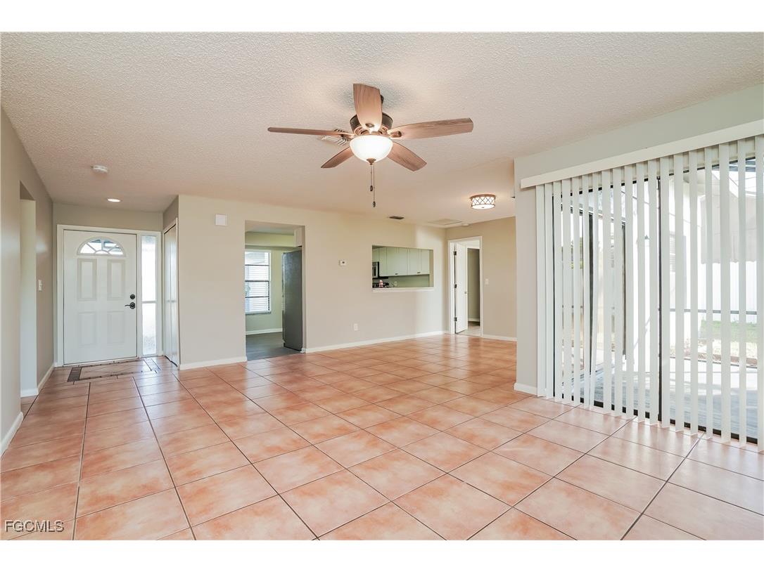 220 SE 27th Terrace Cape Coral FL 33904 2025014216 image3