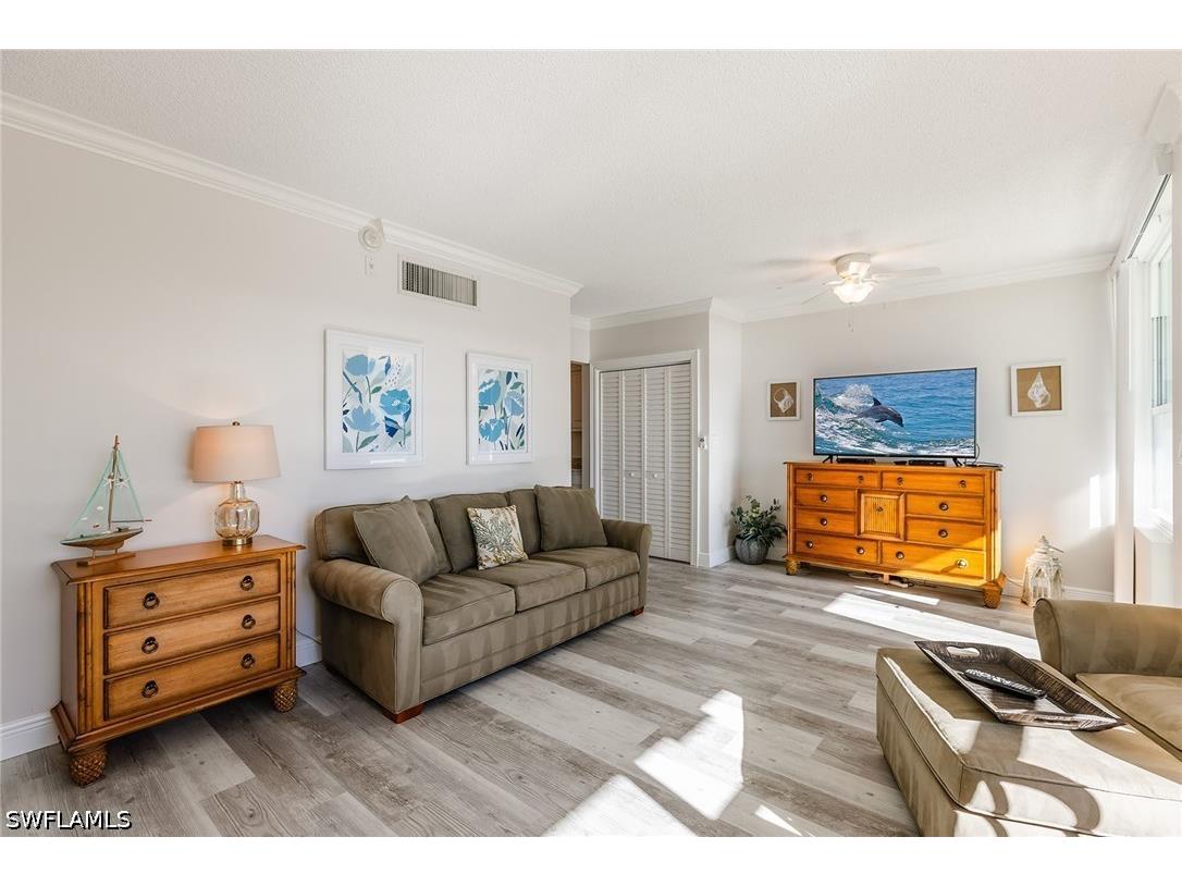 220 Seaview Court #314 Marco Island FL 34145 226018301 image7