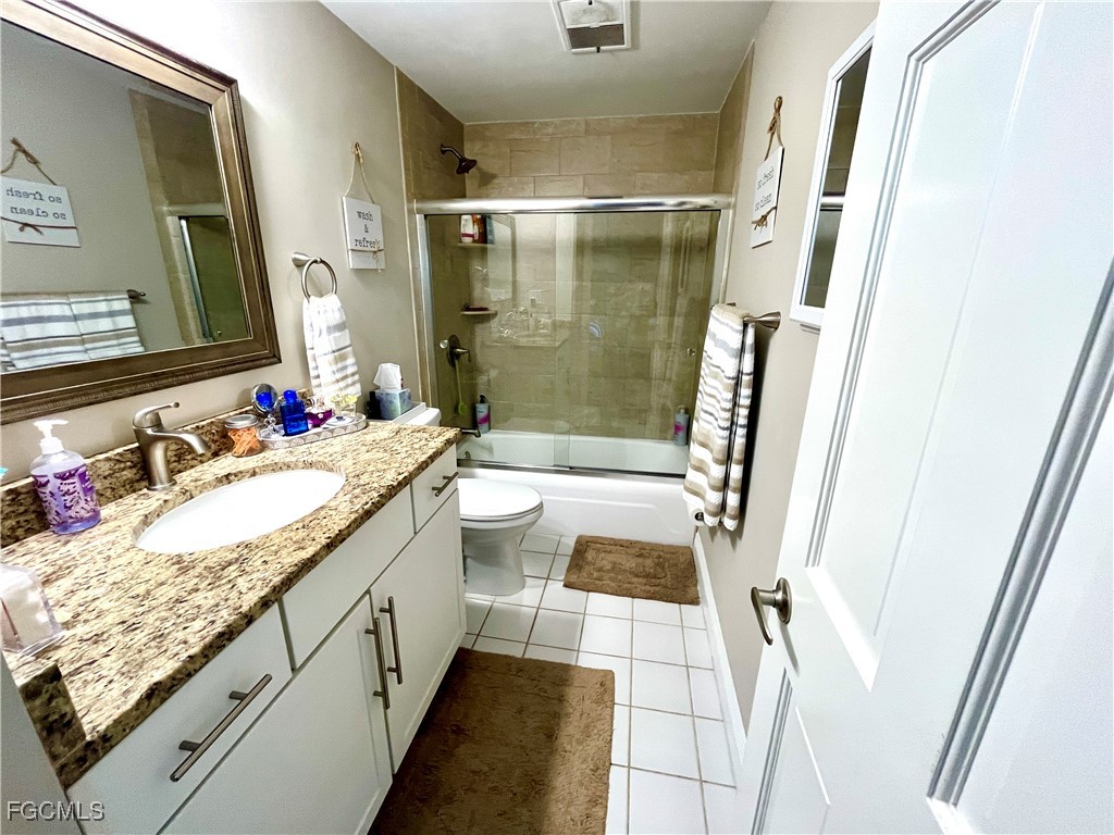 220 Seaview Court #504 Marco Island FL 34145 2026003682 image13