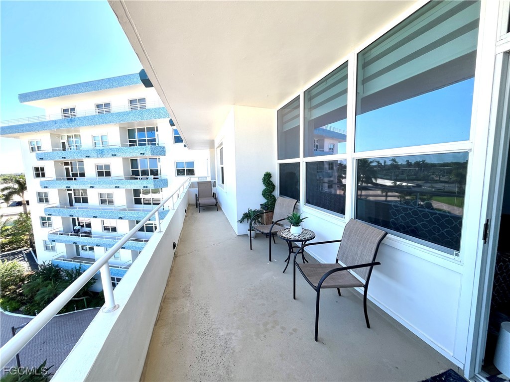 220 Seaview Court #504 Marco Island FL 34145 2026003682 image18