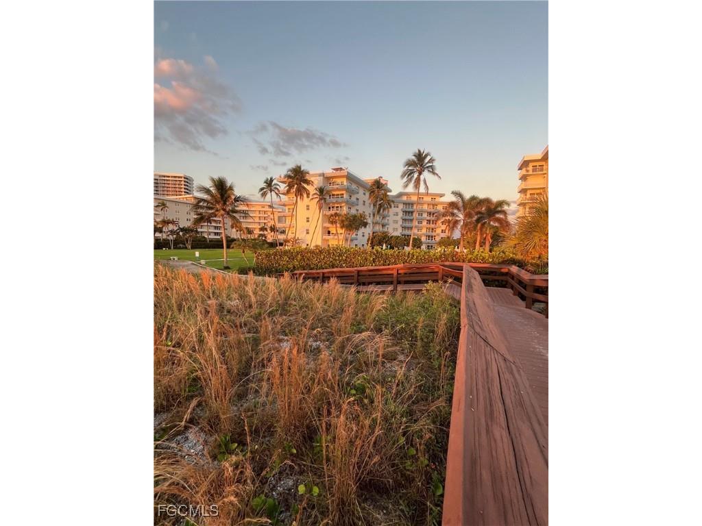 220 Seaview Court #504 Marco Island FL 34145 2026003682 image23