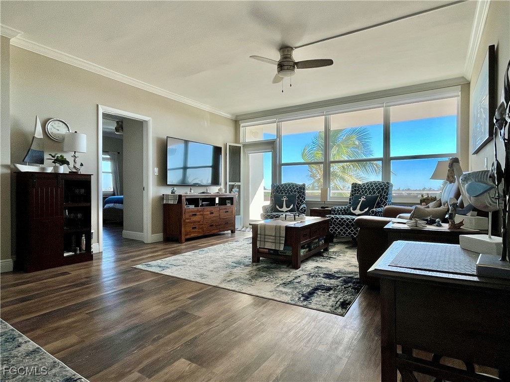 220 Seaview Court #504 Marco Island FL 34145 2026003682 image4