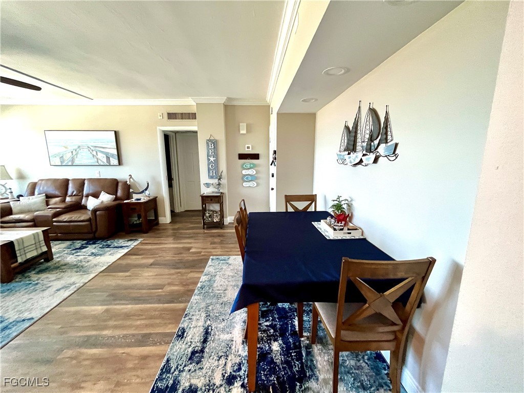 220 Seaview Court #504 Marco Island FL 34145 2026003682 image7