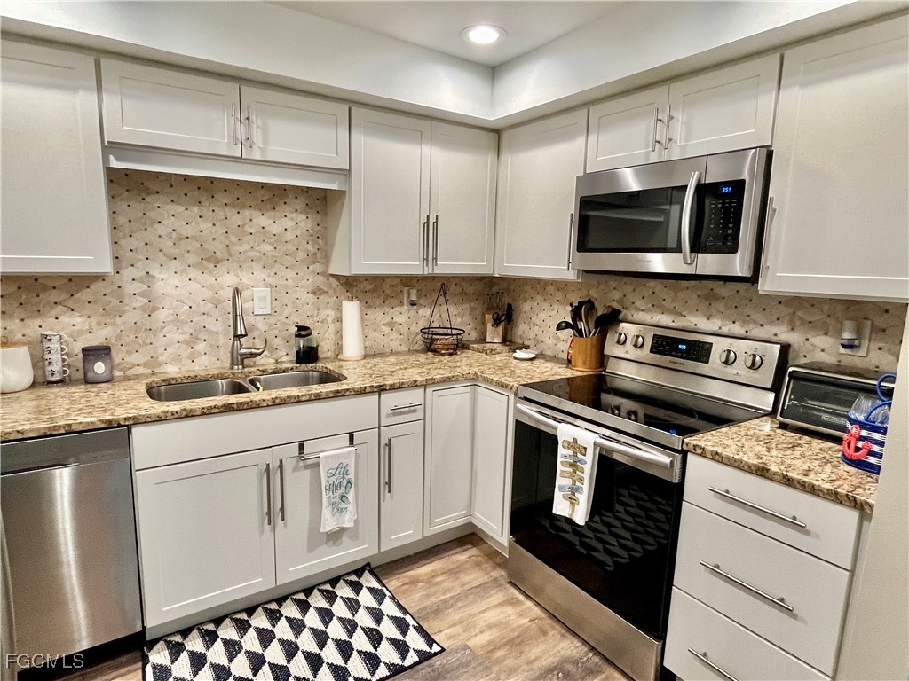 220 Seaview Court #504 Marco Island FL 34145 2026003682 image8