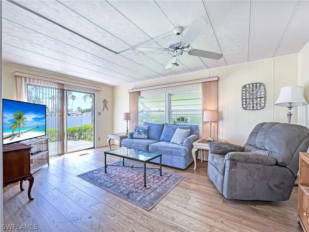 220 Temple Drive Fort Myers FL 33905 222086604 image1