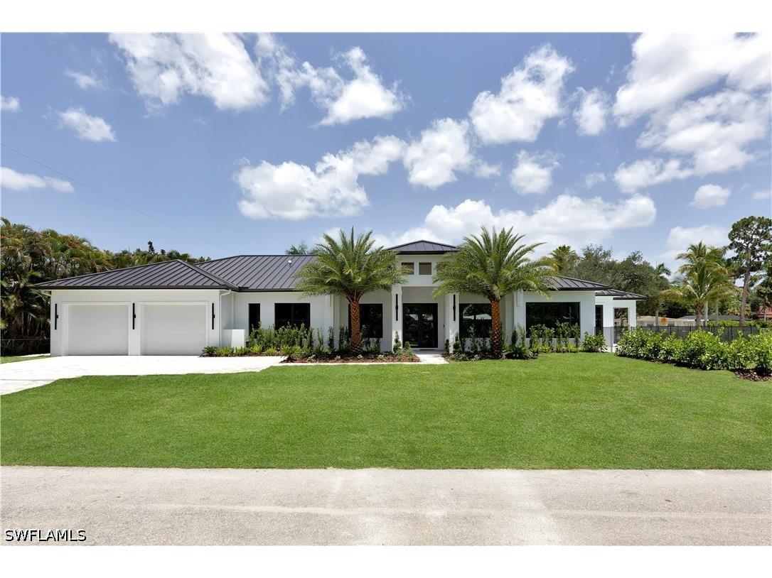 2200 11th Street N Naples FL 34103 226025356 image2