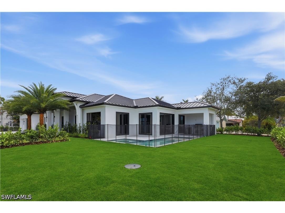 2200 11th Street N Naples FL 34103 226025356 image21