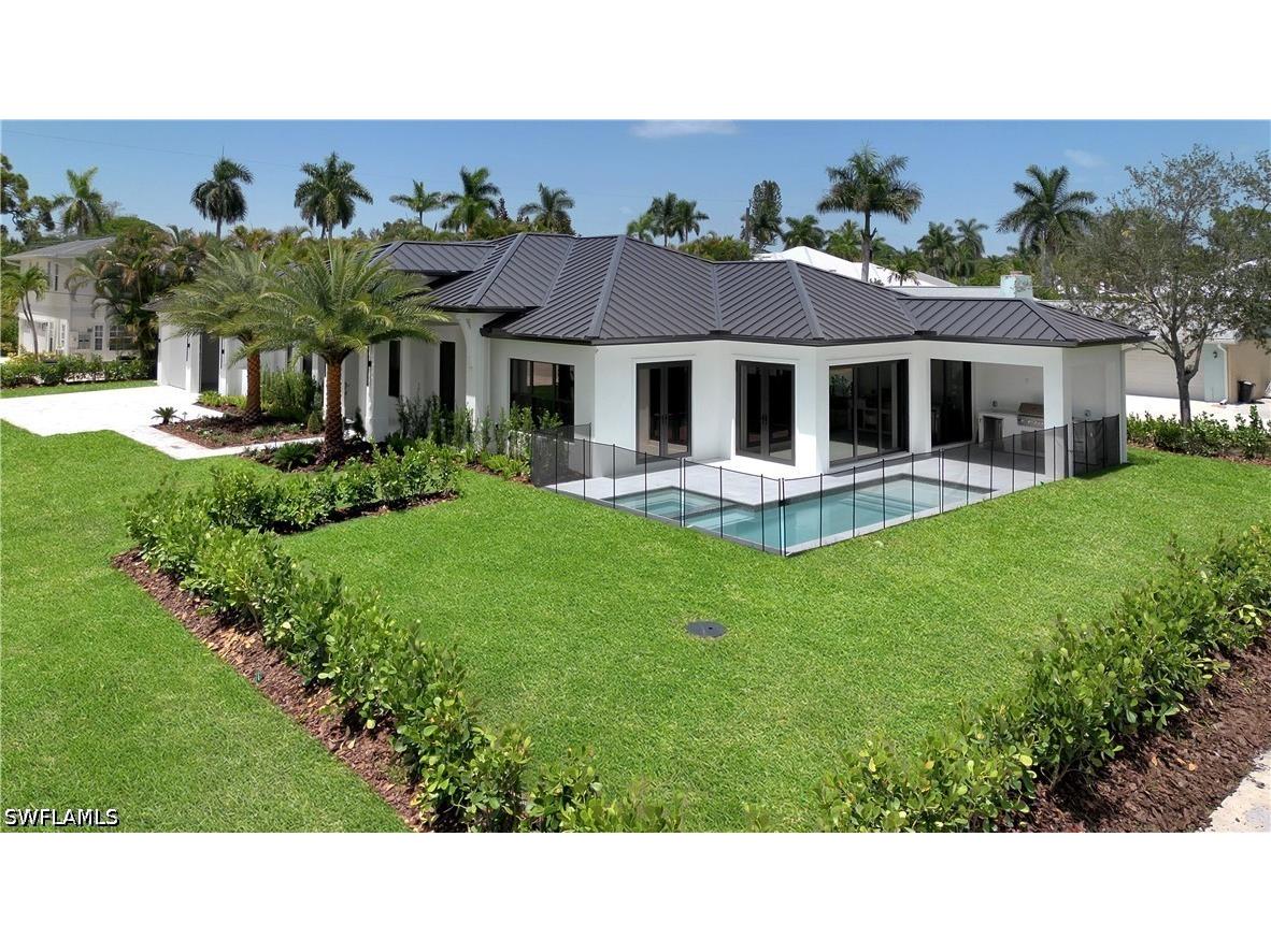 2200 11th Street N Naples FL 34103 226025356 image39
