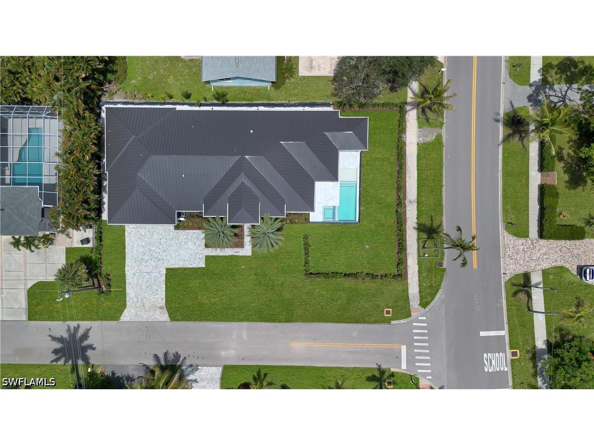 2200 11th Street N Naples FL 34103 226025356 image40