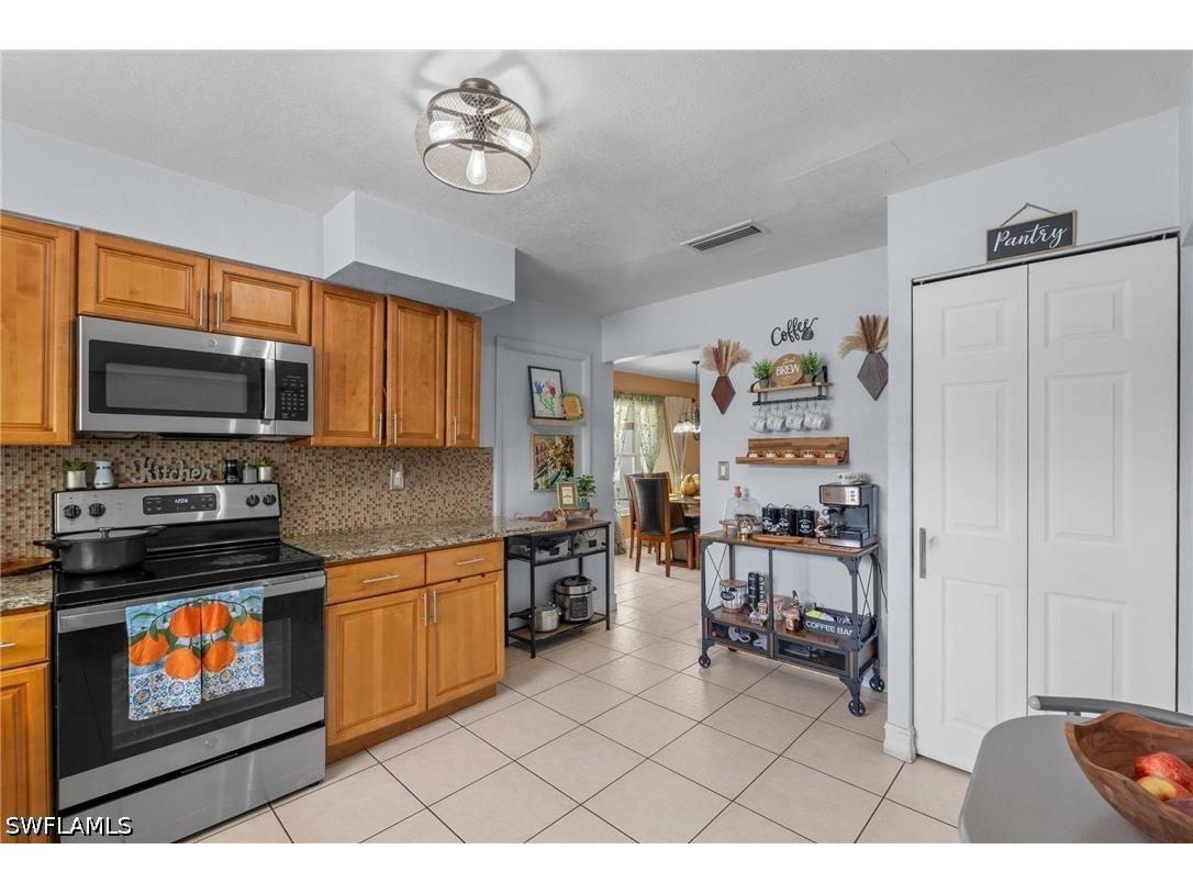 2200 44th Street SW Naples FL 34116 226024971 image6