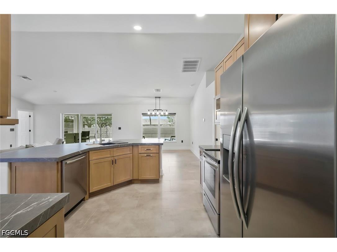 2200 NE 9th Avenue Cape Coral FL 33909 2026021826 image7
