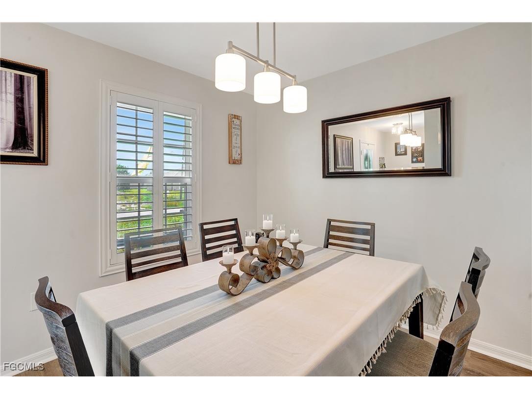 2200 NE Juanita Place Cape Coral FL 33909 2025000445 image11