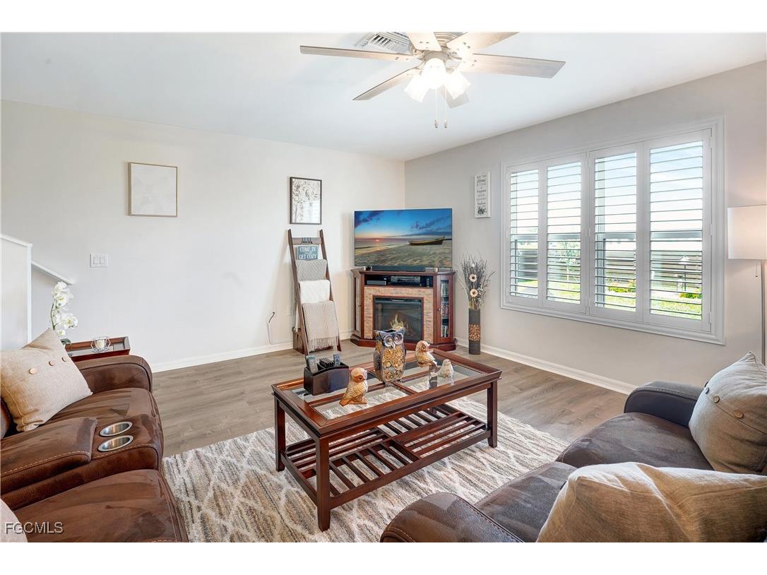 2200 NE Juanita Place Cape Coral FL 33909 2025000445 image14