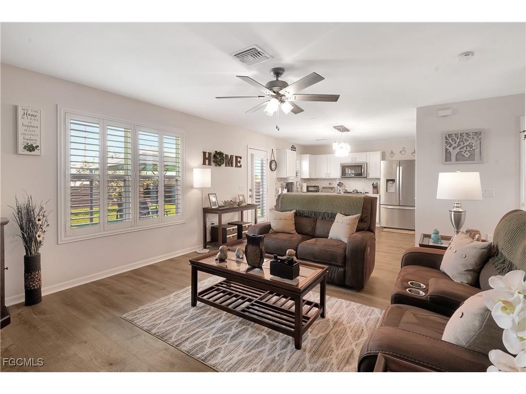 2200 NE Juanita Place Cape Coral FL 33909 2025000445 image16