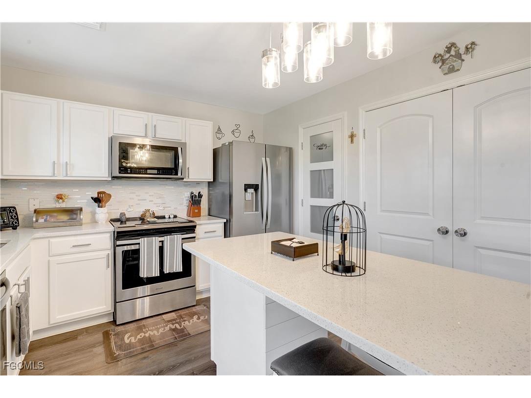 2200 NE Juanita Place Cape Coral FL 33909 2025000445 image25