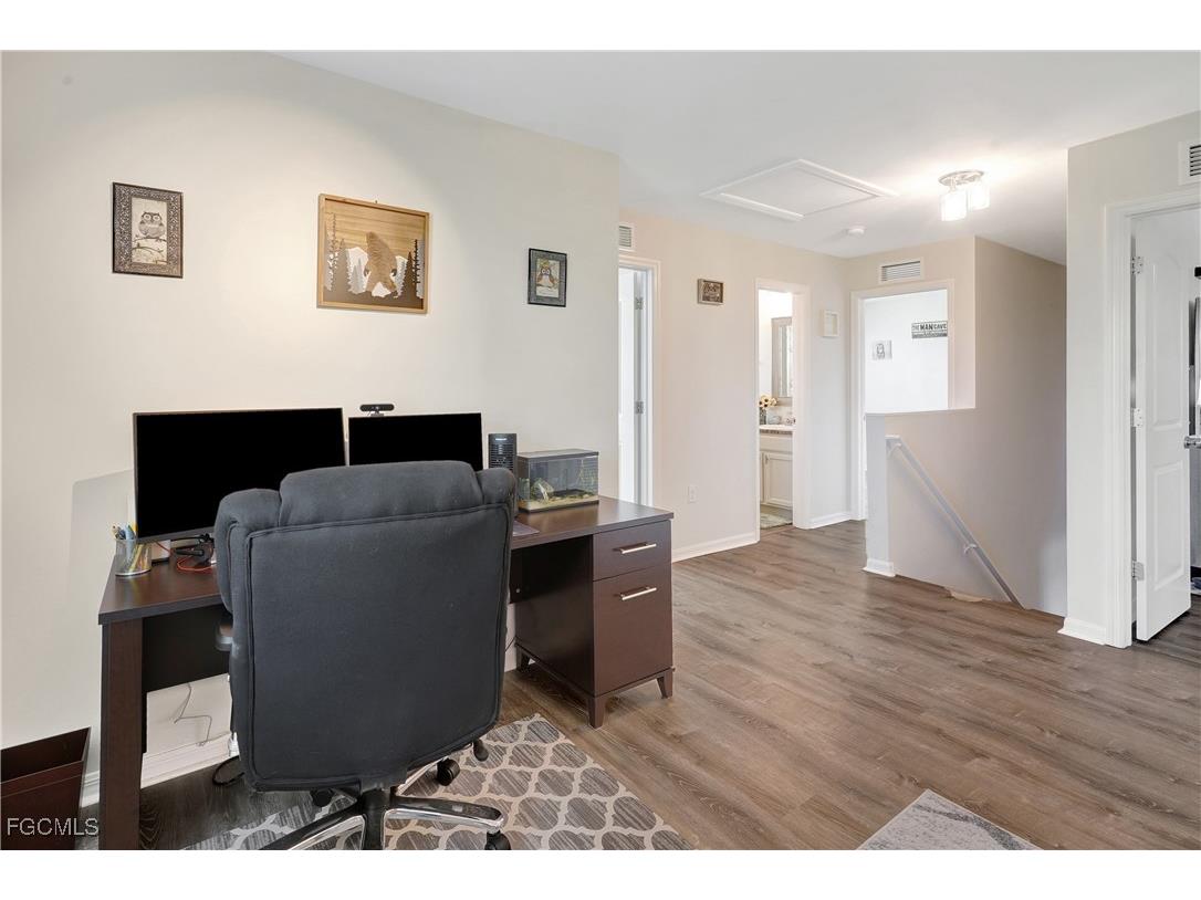 2200 NE Juanita Place Cape Coral FL 33909 2025000445 image28