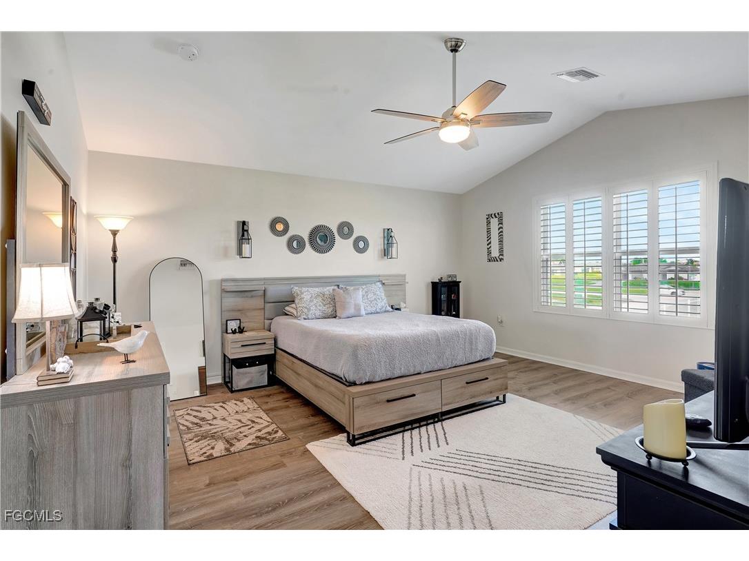 2200 NE Juanita Place Cape Coral FL 33909 2025000445 image29