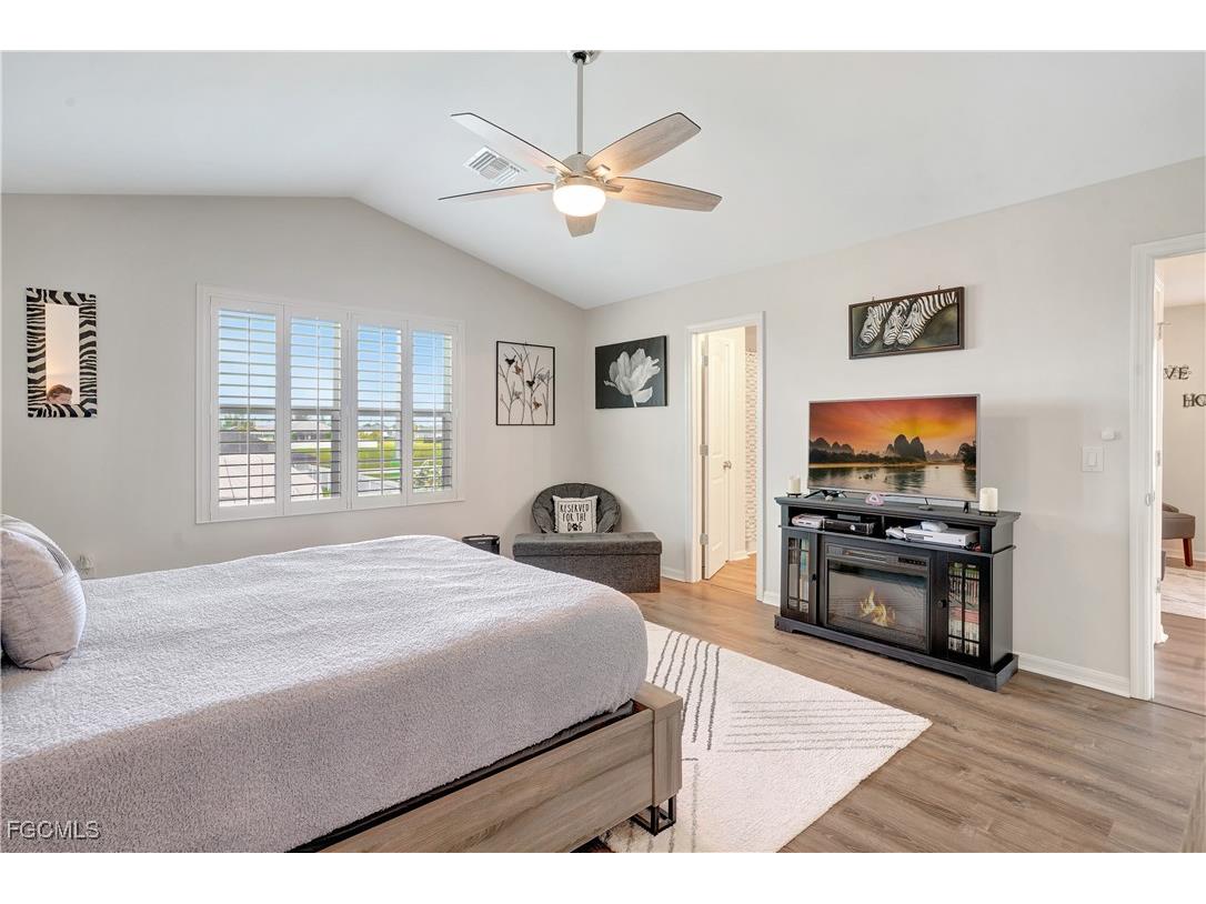 2200 NE Juanita Place Cape Coral FL 33909 2025000445 image32