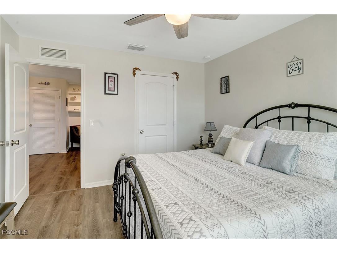 2200 NE Juanita Place Cape Coral FL 33909 2025000445 image36