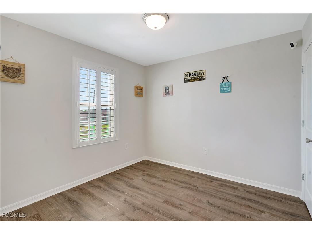 2200 NE Juanita Place Cape Coral FL 33909 2025000445 image38