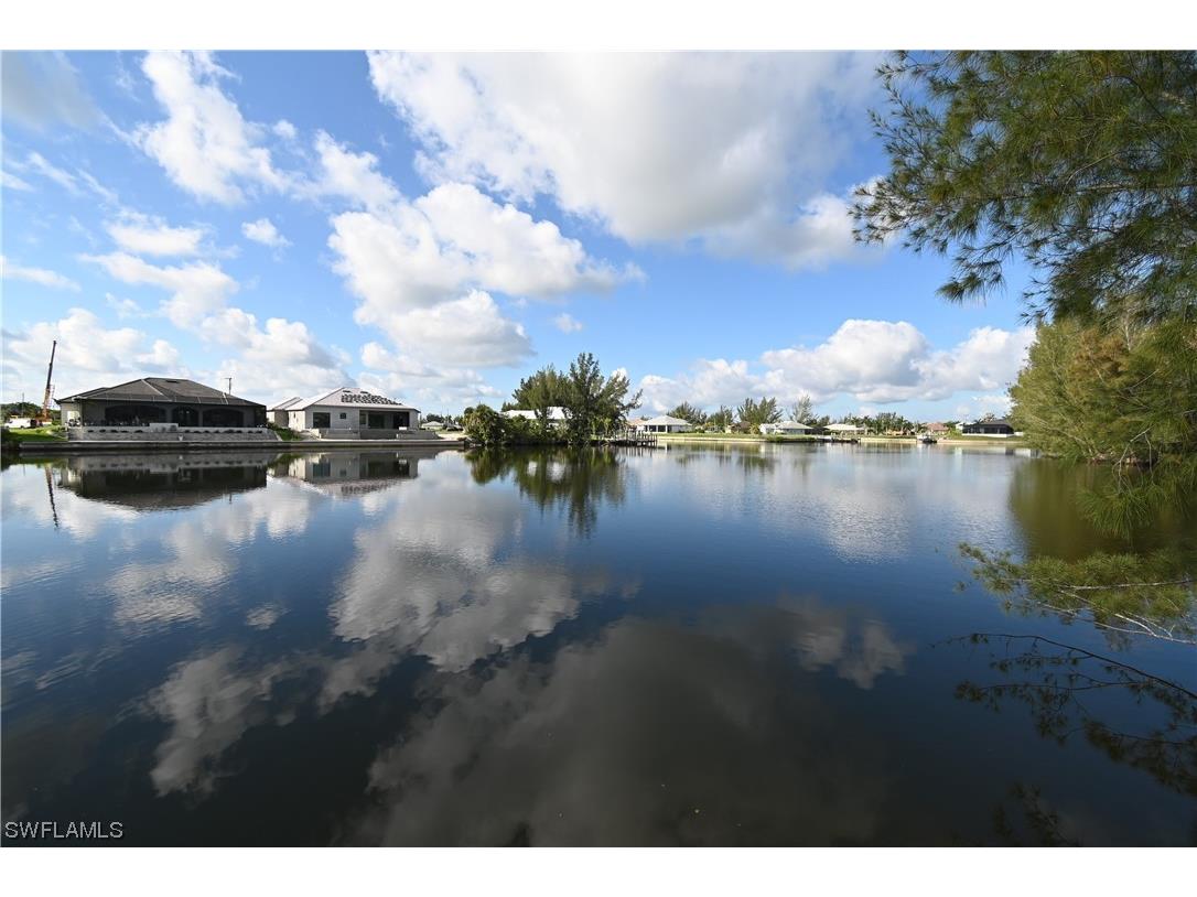 2200 NW 38th Place Cape Coral FL 33993 223033138 image1