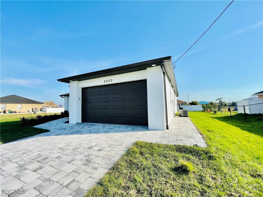 2200 NW 4th Terrace Cape Coral FL 33993 2025015426 image19