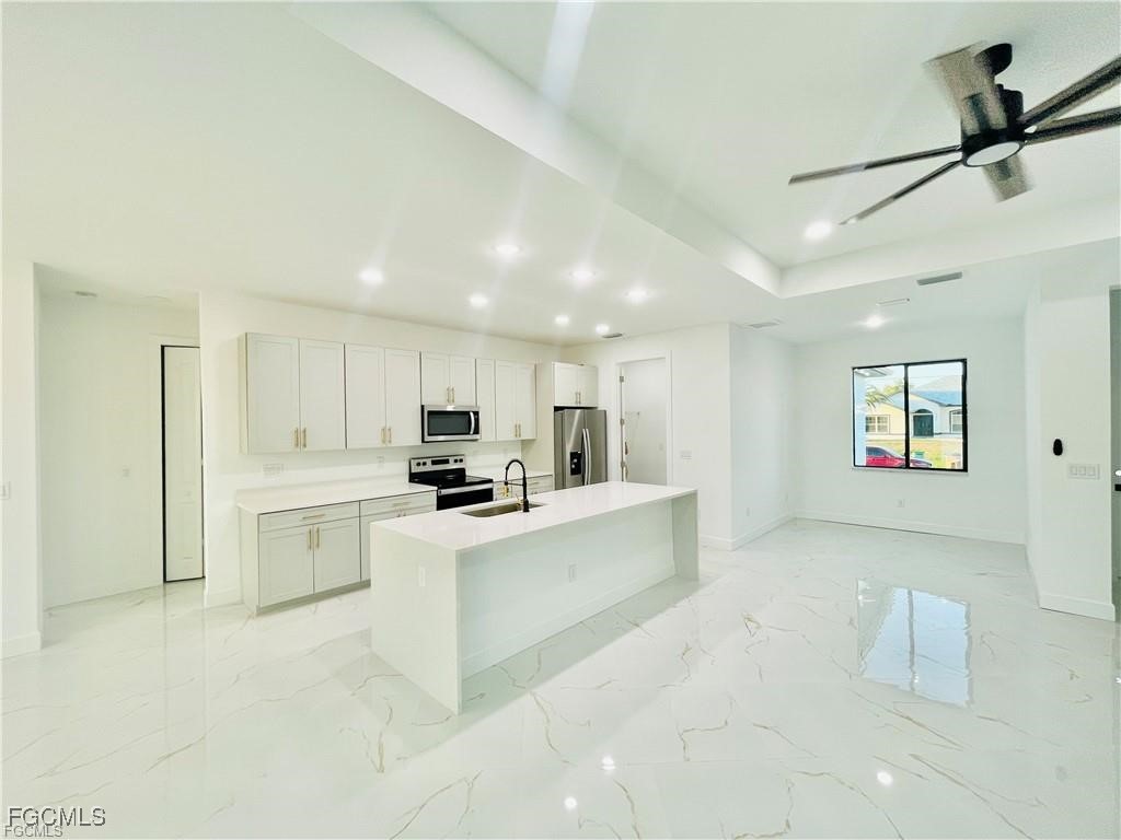 2200 NW 4th Terrace Cape Coral FL 33993 2025015426 image7