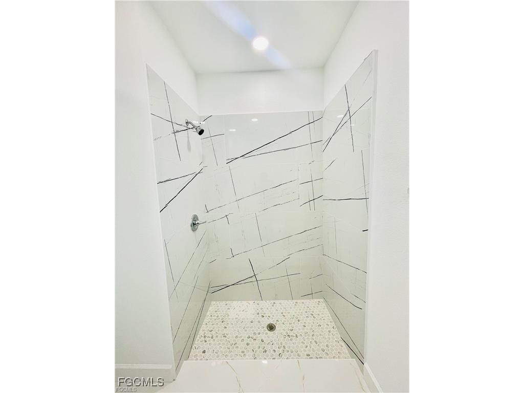 2200 NW 4th Terrace Cape Coral FL 33993 2025021202 image11