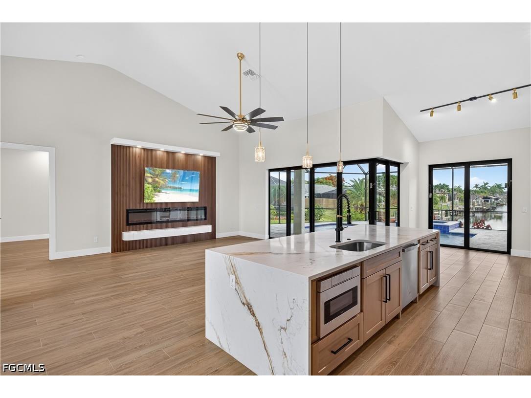 2201 Beach Parkway W Cape Coral FL 33914 2026027914 image12