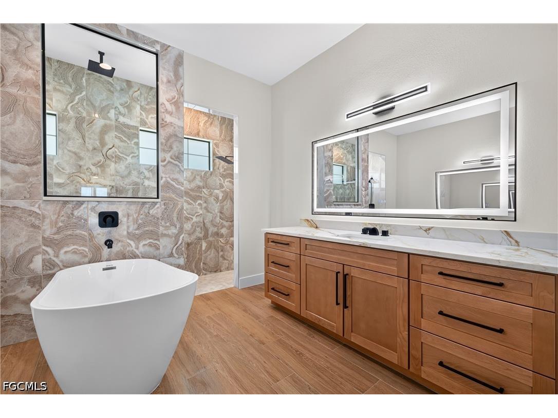 2201 Beach Parkway W Cape Coral FL 33914 2026027914 image26
