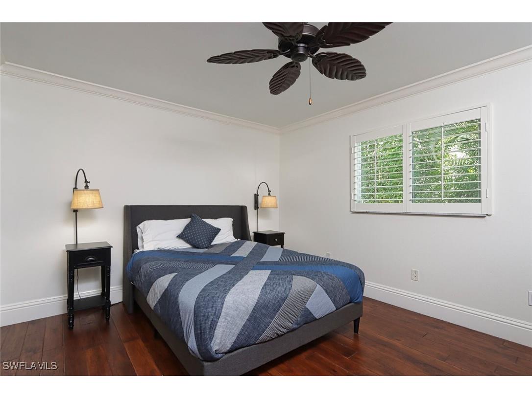 2201 Beacon Lane Naples FL 34103 225035807 image18