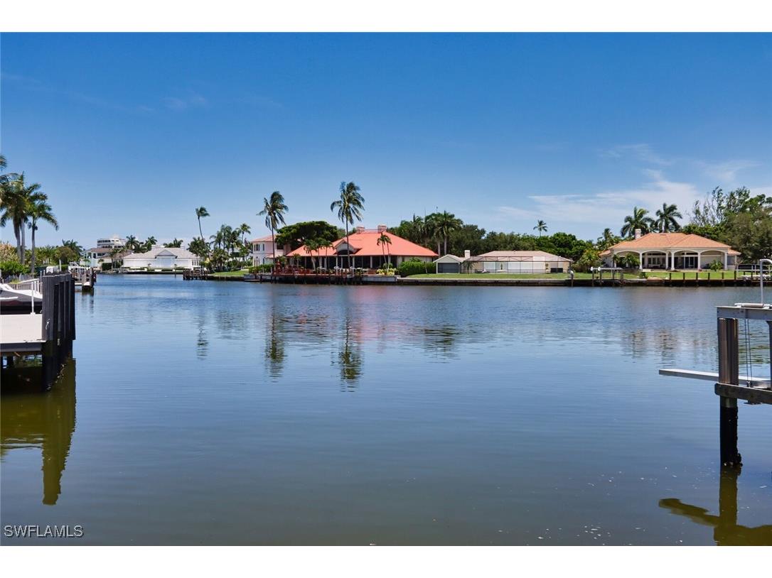 2201 Beacon Lane Naples FL 34103 225035807 image36