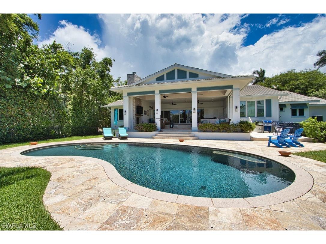 2201 Beacon Lane Naples FL 34103 226010969 image1