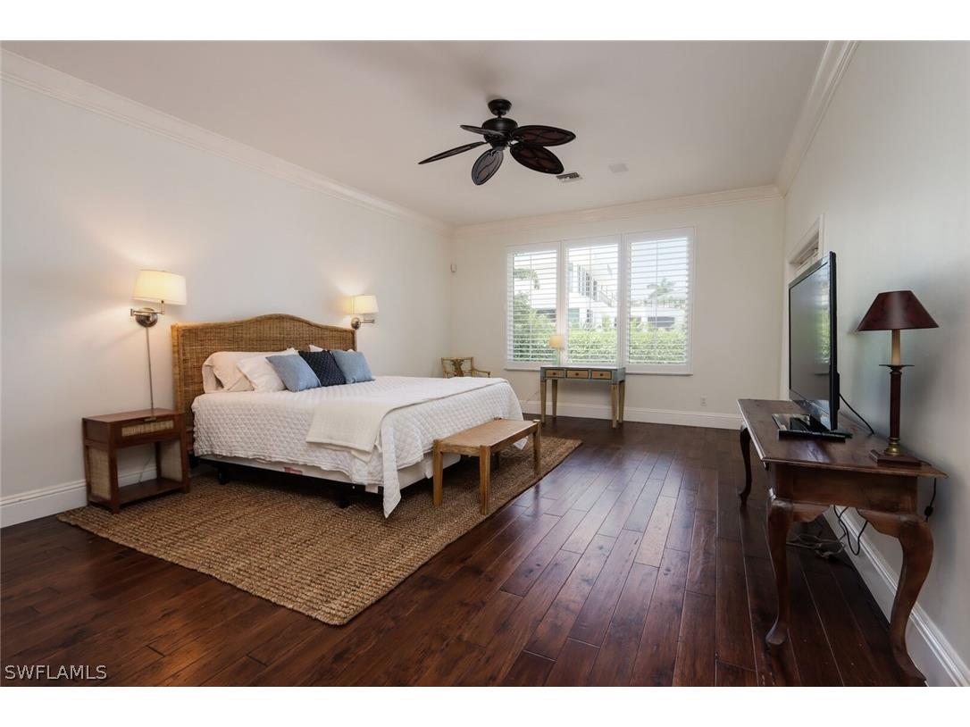 2201 Beacon Lane Naples FL 34103 226010969 image12
