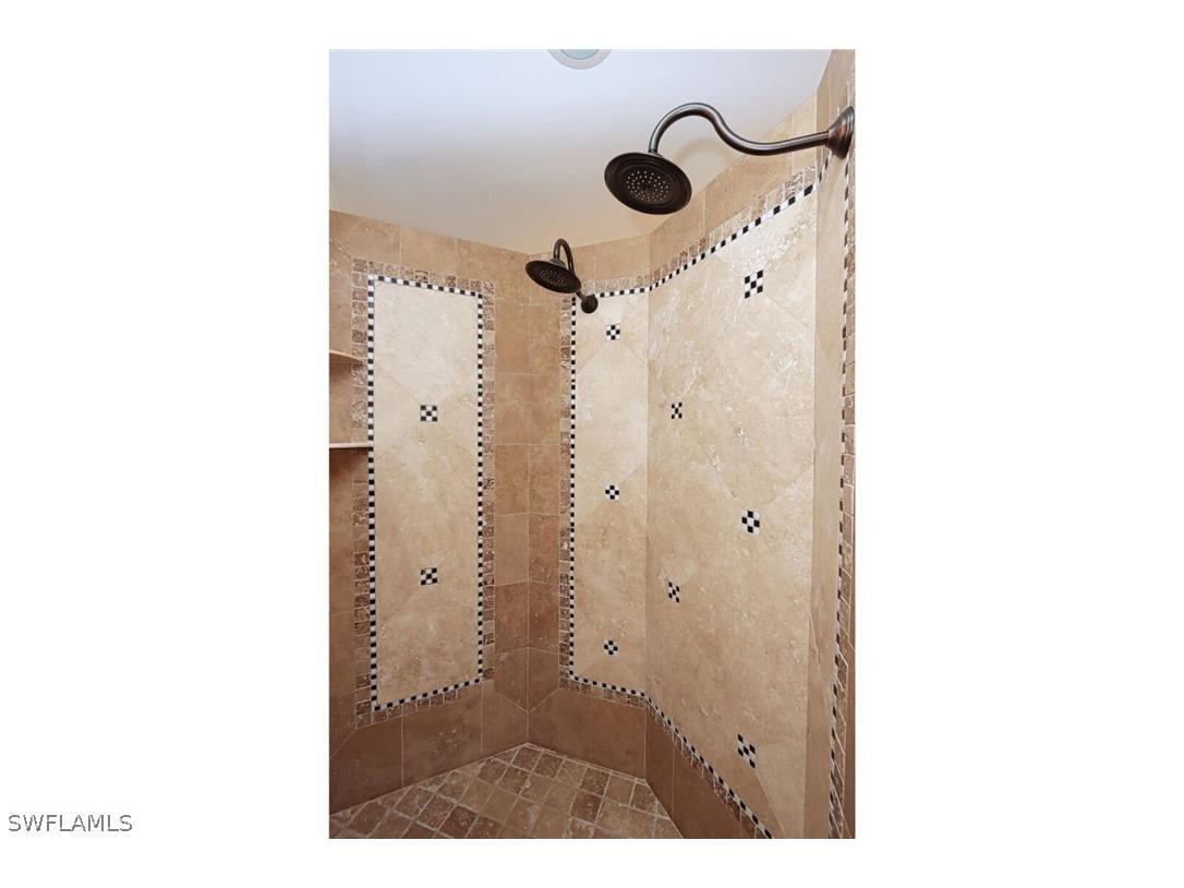 2201 Beacon Lane Naples FL 34103 226010969 image15