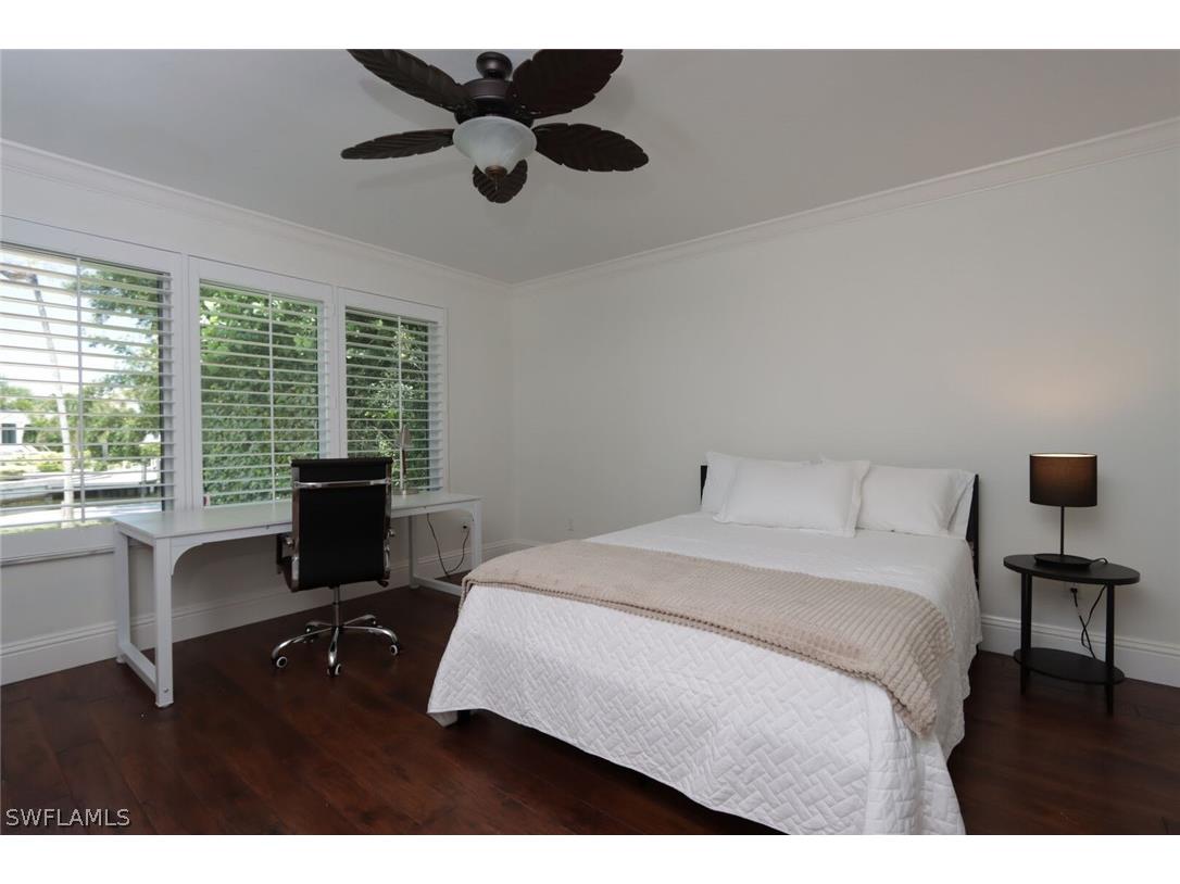 2201 Beacon Lane Naples FL 34103 226010969 image16