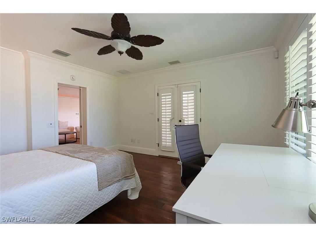 2201 Beacon Lane Naples FL 34103 226010969 image17
