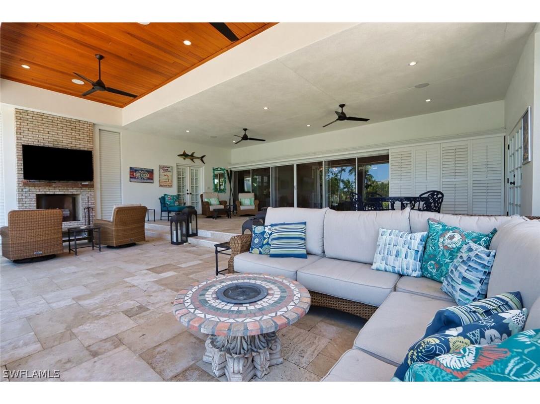 2201 Beacon Lane Naples FL 34103 226010969 image25
