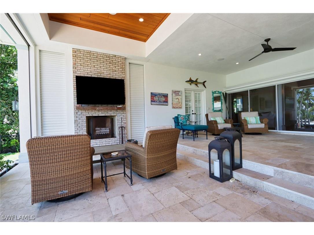 2201 Beacon Lane Naples FL 34103 226010969 image26