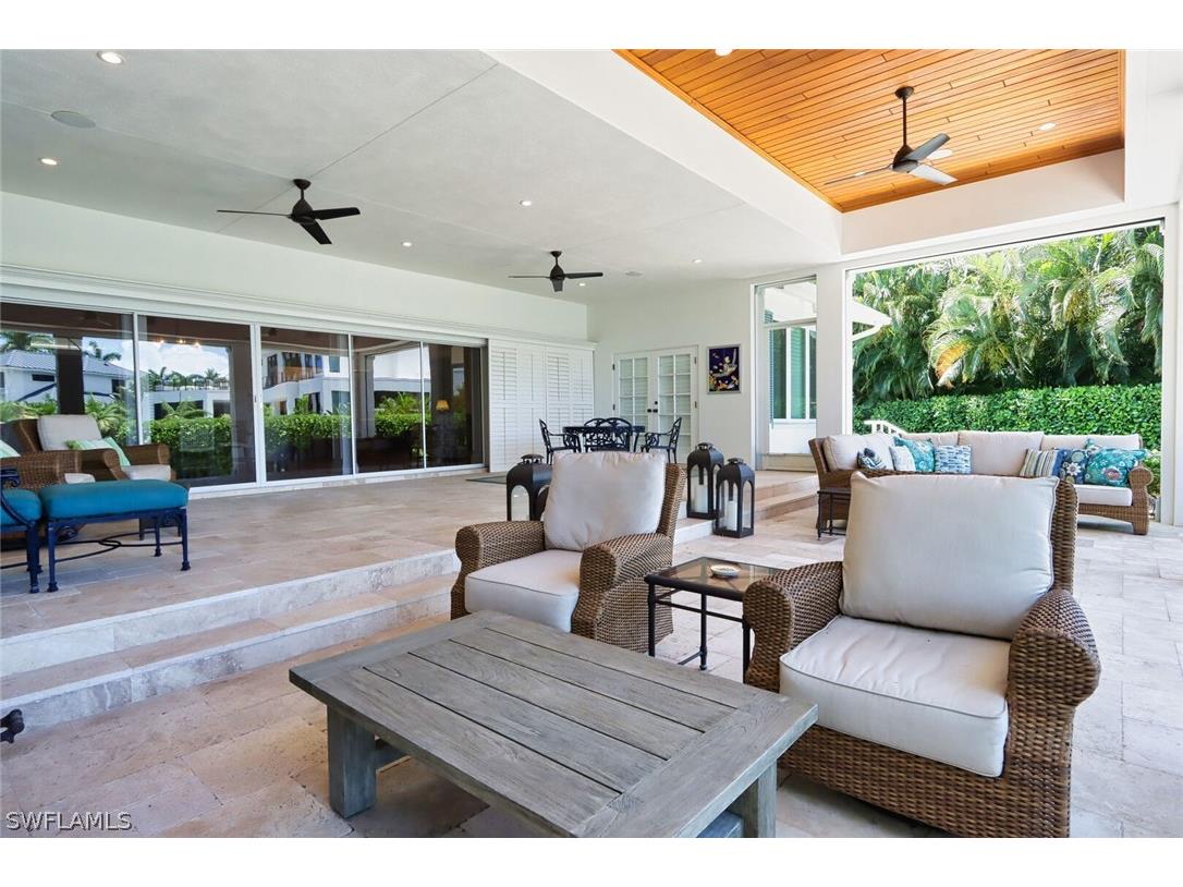 2201 Beacon Lane Naples FL 34103 226010969 image27