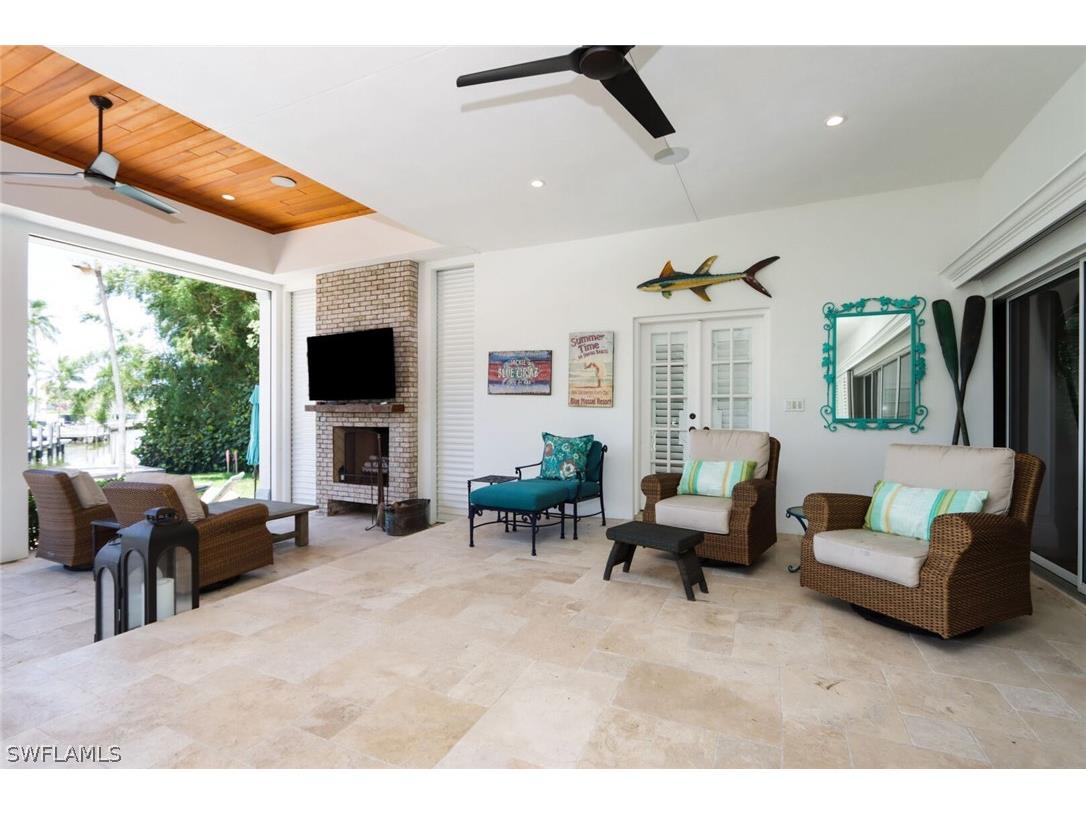 2201 Beacon Lane Naples FL 34103 226010969 image29